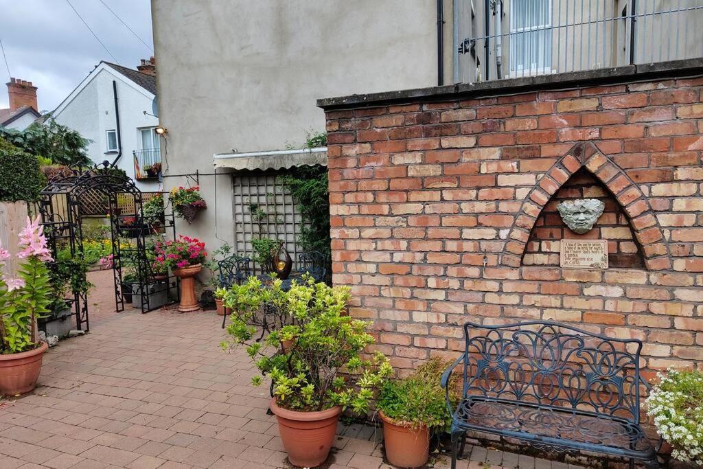 Bt 9 Granny Flat & Walled Garden Μπέλφαστ Εξωτερικό φωτογραφία